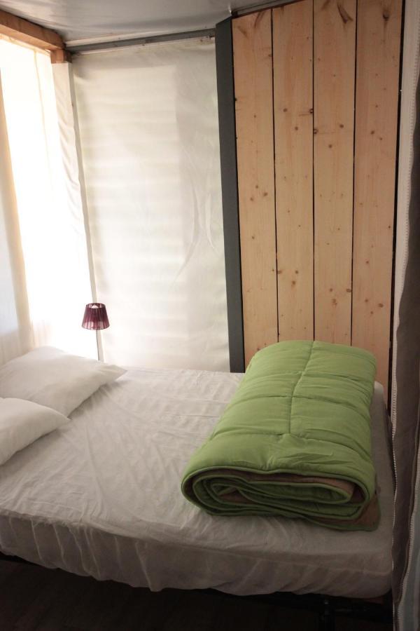 Camping L'ilot Du Chail Sansais