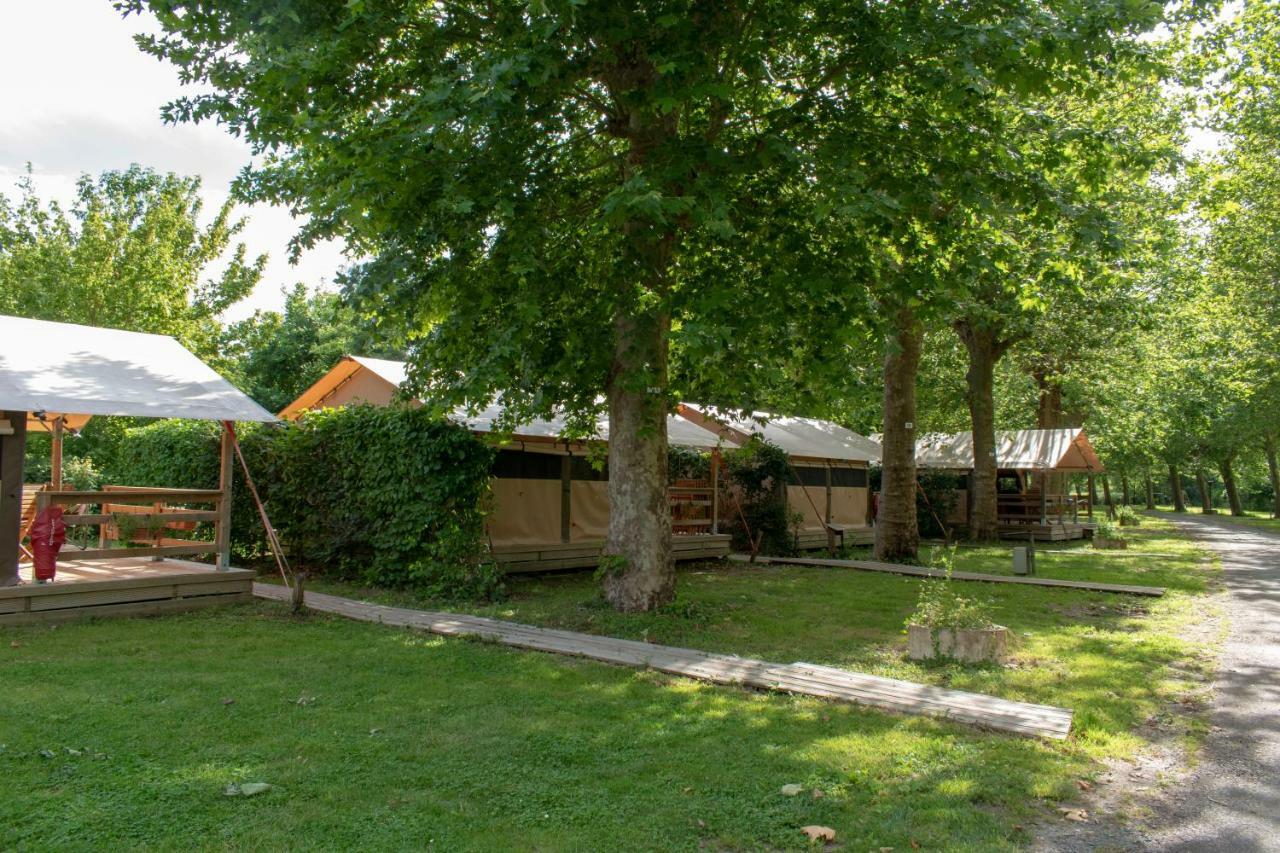 Camping L'ilot Du Chail 2*